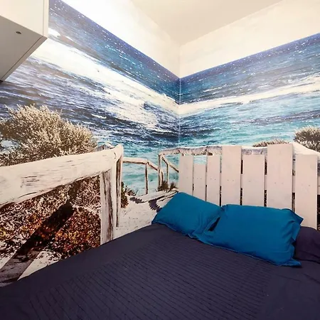 Apartment Sea Swing And Sun